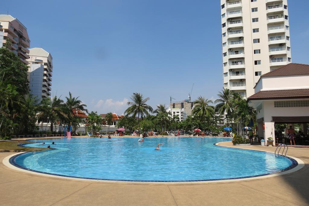 View Talay 1B Studio Pattaya Exterior photo
